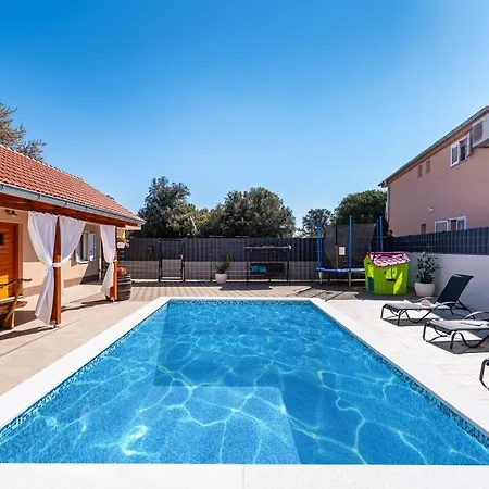 بيت للعطل Family Friendly House With A Swimming Pool Sukosan, Zadar - 17965 *