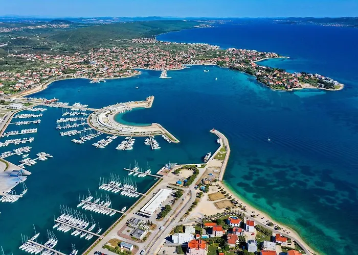 Family Friendly House With A Swimming Pool Sukosan, Zadar - 17965 * Сукошан